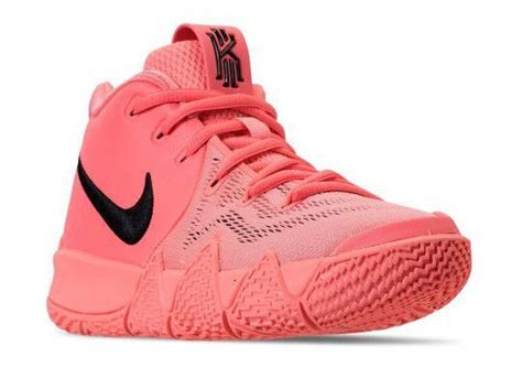 nike shoes under 25 dollars